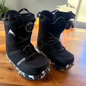 Kids Burton Grom BOA snowboard boots